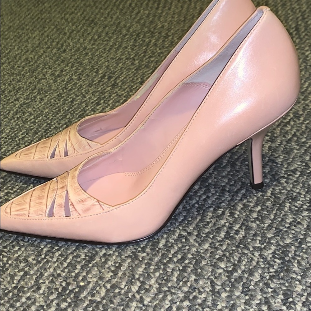 Pointed toe heels - Picture 2 of 7